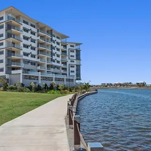 Salt At Oceanside Hotel Kawana Waters