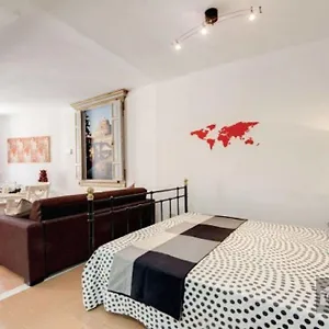 Navona Open Space Apartments 4* רומא